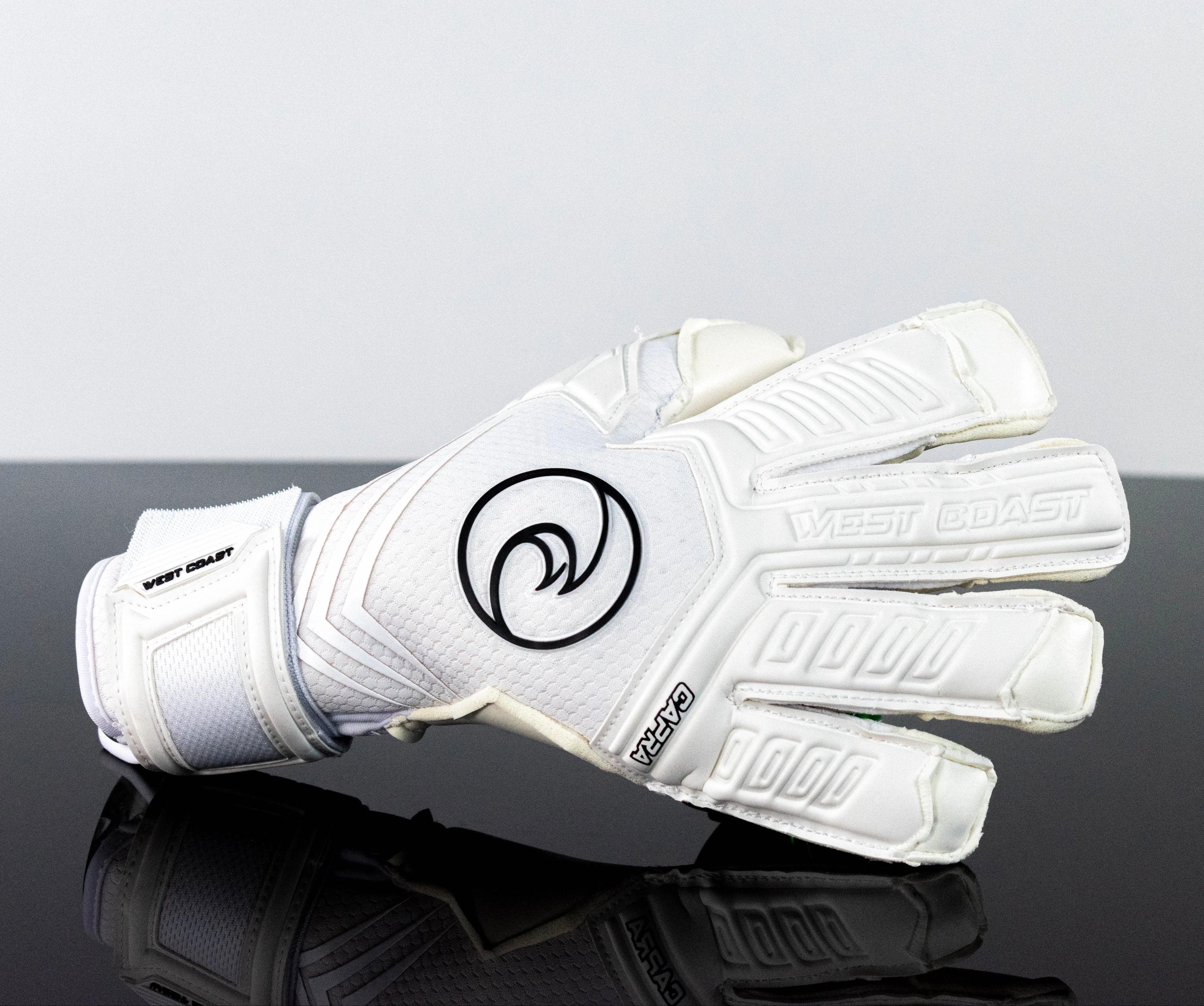 CAPRA Goalkeeper Gloves